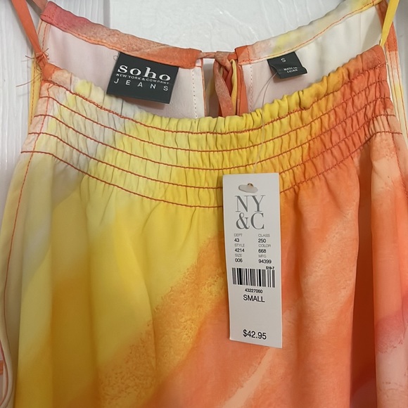 New York & Company Summer Top - Picture 2 of 3